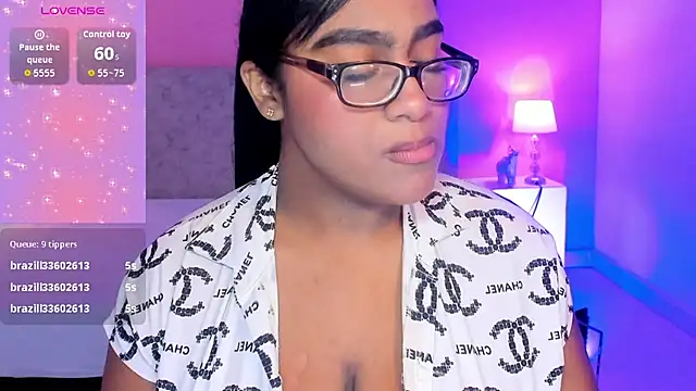 Snapshot of BlakmillerrGilson chatting on October 2025 08:00:02 PM BlakmillerrGilson online show from October 2025 08:00:02 PM