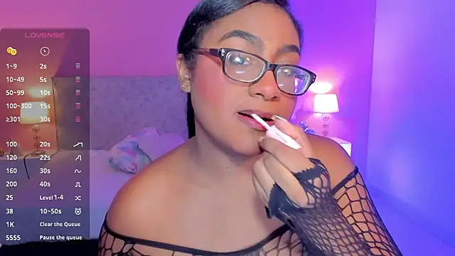 Snapshot of BlakmillerrGilson chatting on November 2025 08:02:02 PM BlakmillerrGilson online show from November 2025 08:02:02 PM