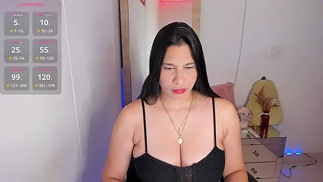 Snapshot of hellensexy chatting on October 2025 09:26:02 PM hellensexy online show from October 2025 09:26:02 PM