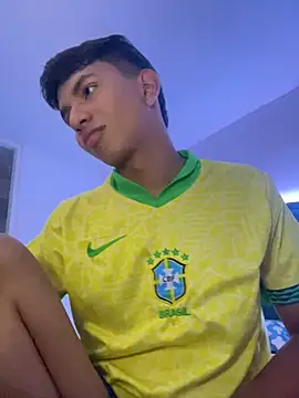 Leonarrrd 01 online show from March 2025 12:07:01 AM