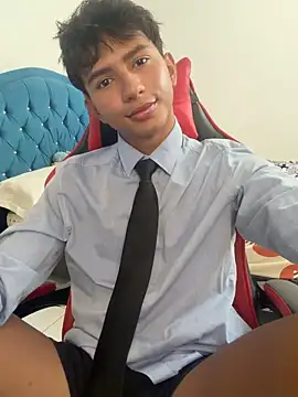 Leonarrrd 01 online show from March 2026 08:49:03 PM