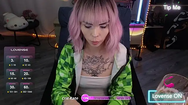 Kerry Kirk online show from November 2025 08:19:02 PM