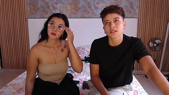 Antonella Cruz02 online show from October 2025 01:53:02 PM