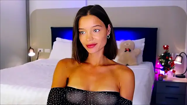 Snapshot of wow_Mia chatting on January 2025 01:37:02 AM wow Mia online show from January 2025 01:37:02 AM