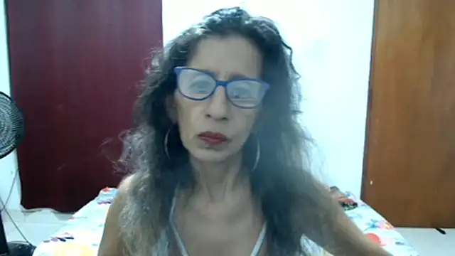 luz stella online show from June 2026 03:30:02 AM