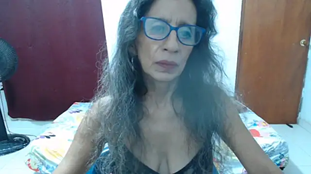 luz stella online show from June 2026 04:34:02 AM