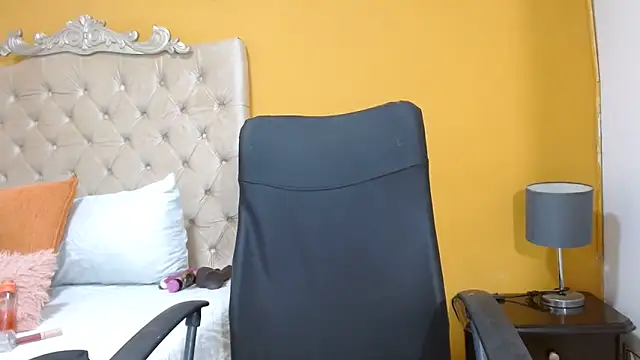 rousse sexyandhot online show from July 2026 03:23:01 AM