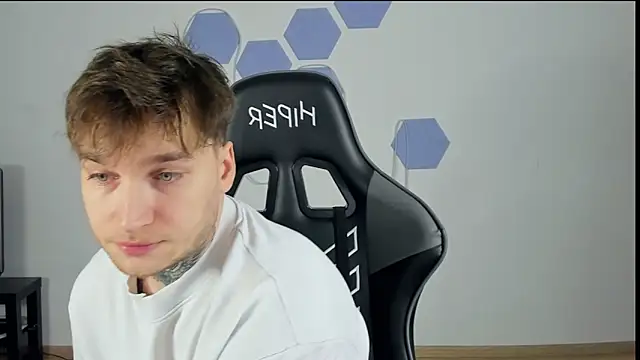 Chris Tyson online show from January 2025 04:27:01 PM