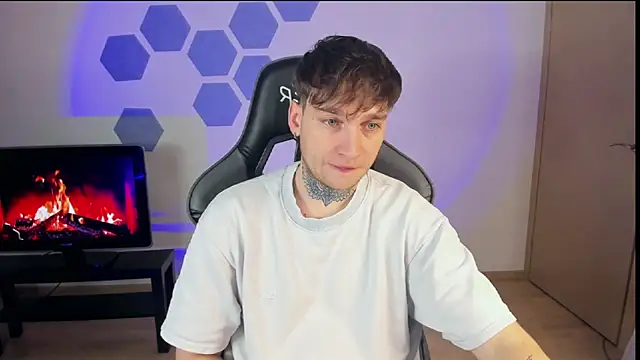 Chris Tyson online show from January 2025 08:21:02 PM