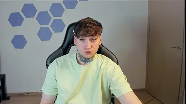 Chris Tyson online show from February 2025 03:41:01 AM