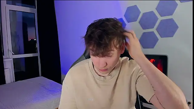 Chris Tyson online show from March 2025 01:20:02 AM