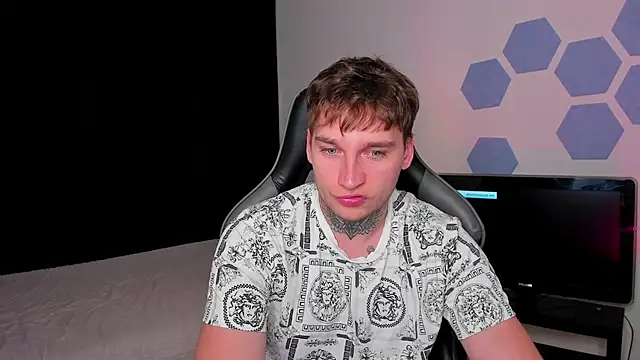 Chris Tyson online show from September 2025 01:27:01 AM