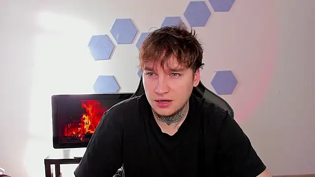 Chris Tyson online show from November 2025 08:42:01 AM