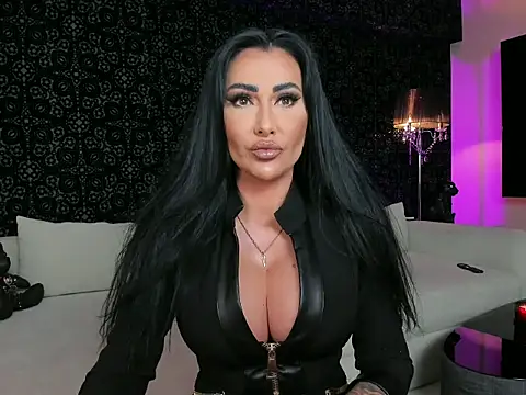 Mistress-Kennya online show from October 2025 08:09:02 PM