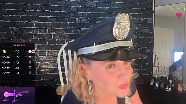 Snapshot of AmberJade_AmJ chatting on October 2025 12:12:02 AM AmberJade AmJ online show from October 2025 12:12:02 AM