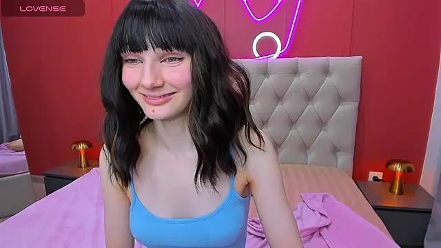 Snapshot of Lili_flowerr chatting on January 2025 04:15:01 PM Lili flowerr online show from January 2025 04:15:01 PM