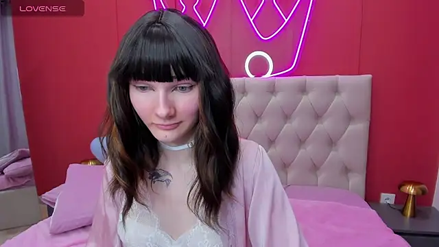 Snapshot of Lili_flowerr chatting on February 2025 01:37:01 PM Lili flowerr online show from February 2025 01:37:01 PM