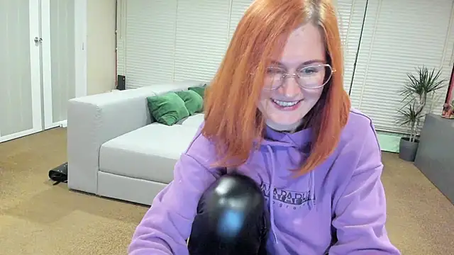 Snapshot of Sheandhim23 chatting on January 2025 10:39:01 PM Sheandhim23 online show from January 2025 10:39:01 PM