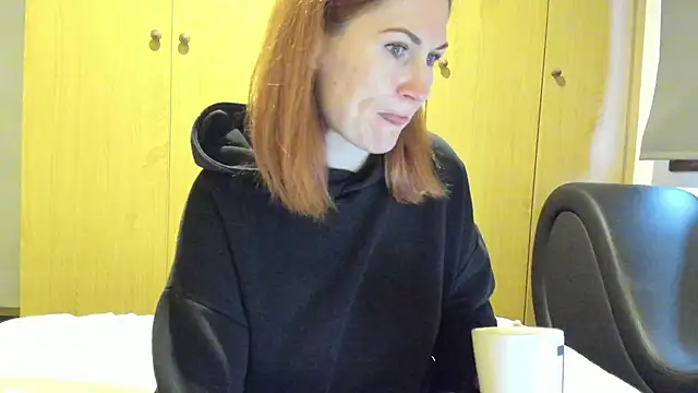 Snapshot of Sheandhim23 chatting on February 2025 07:39:02 AM Sheandhim23 online show from February 2025 07:39:02 AM