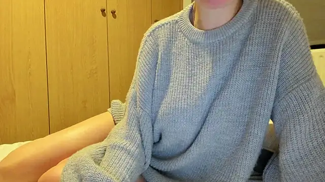 Snapshot of Sheandhim23 chatting on March 2025 08:20:02 PM Sheandhim23 online show from March 2025 08:20:02 PM