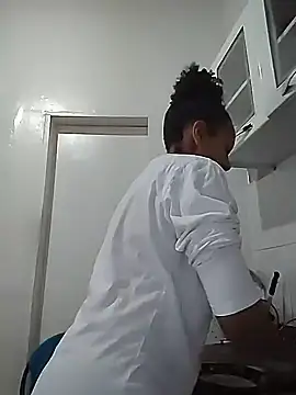 Snapshot of Julia_Pretinha chatting on November 2025 03:12:01 PM Julia Pretinha online show from November 2025 03:12:01 PM