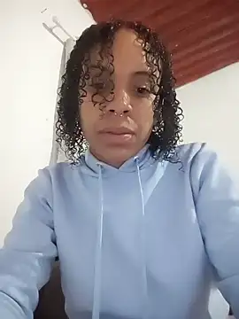 Snapshot of Julia_Pretinha chatting on November 2025 09:02:02 PM Julia Pretinha online show from November 2025 09:02:02 PM