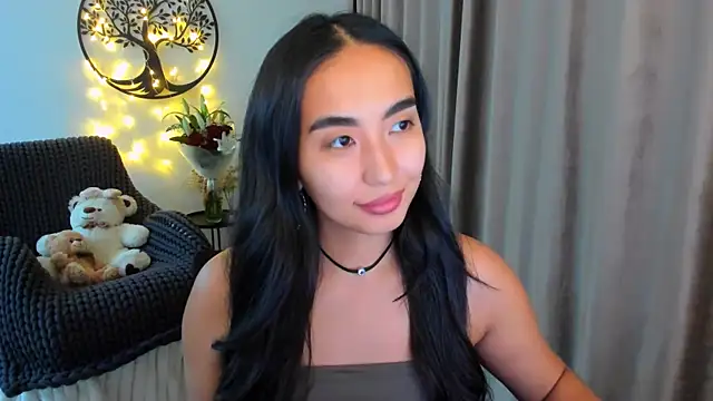 worldofkim online show from February 2026 05:20:01 PM