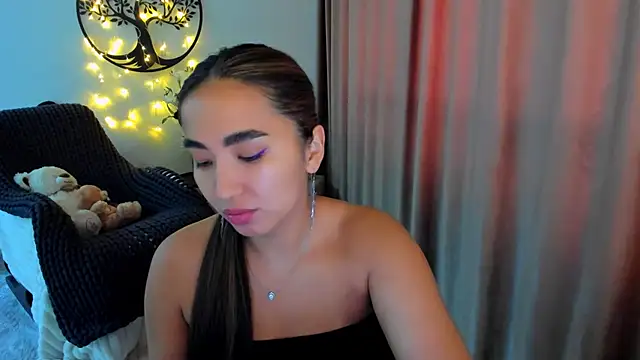 worldofkim online show from February 2026 10:03:02 AM