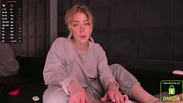 Snapshot of NateHalll chatting on March 2025 04:45:01 AM NateHalll online show from March 2025 04:45:01 AM