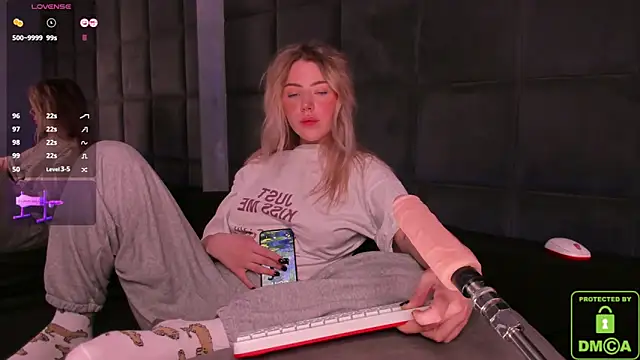 Snapshot of NateHalll chatting on March 2025 08:34:02 AM NateHalll online show from March 2025 08:34:02 AM