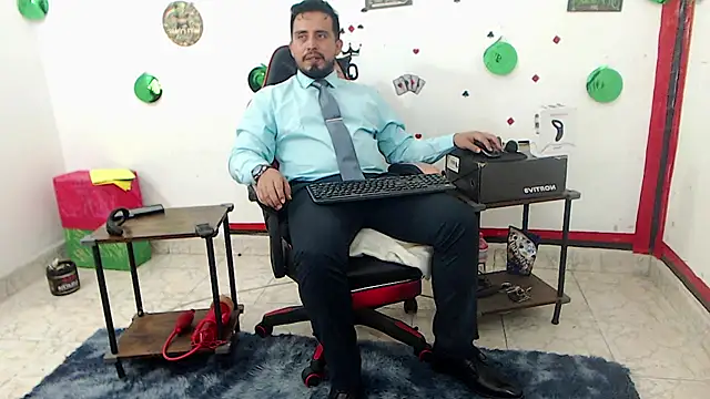 Snapshot of KalethBigDick chatting on May 2026 03:55:01 AM KalethBigDick online show from May 2026 03:55:01 AM