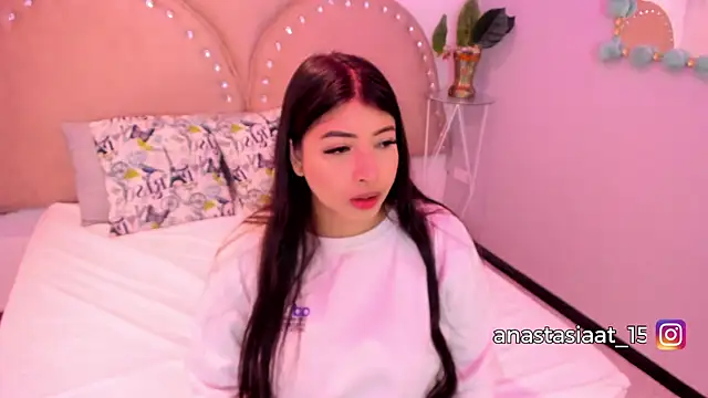 Miia Thompsonn online show from December 2025 03:36:02 AM