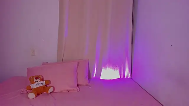 AmyStevenss online show from March 2026 04:45:02 AM