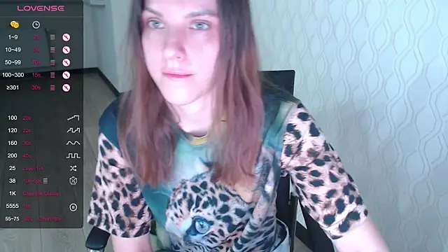 Snapshot of LisaHeart chatting on November 2025 12:32:01 AM LisaHeart online show from November 2025 12:32:01 AM