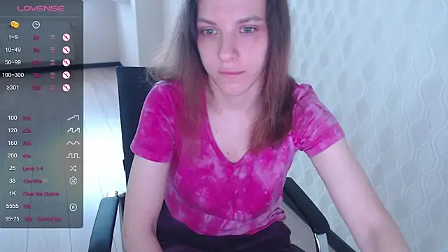 Snapshot of LisaHeart chatting on November 2025 06:03:01 AM LisaHeart online show from November 2025 06:03:01 AM