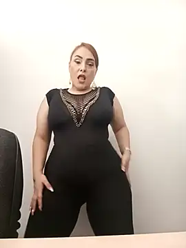 Snapshot of Miss_Agatha chatting on January 2025 03:01:02 PM Miss Agatha online show from January 2025 03:01:02 PM