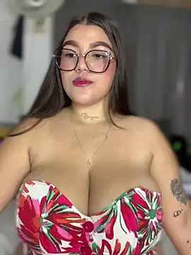 Michellesexxy online show from January 2025 09:15:01 PM