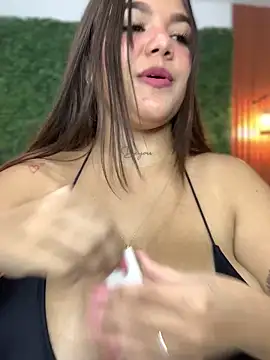 Michellesexxy online show from February 2025 03:43:01 AM