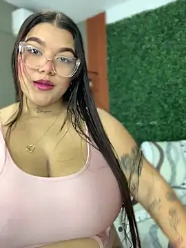 Michellesexxy online show from March 2025 09:38:02 PM