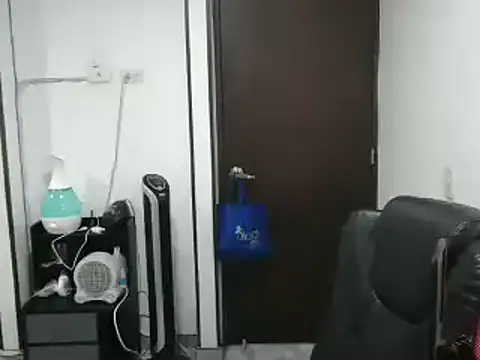 Snapshot of CarolinaRincon chatting on March 2025 08:27:01 PM CarolinaRincon online show from March 2025 08:27:01 PM