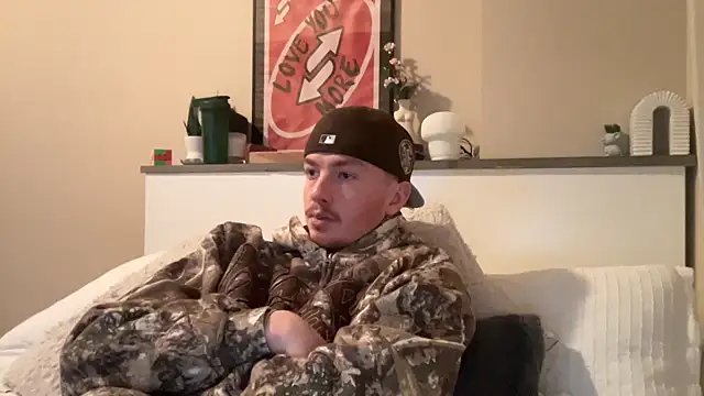 Snapshot of younghungginger chatting on January 2025 12:59:01 AM younghungginger online show from January 2025 12:59:01 AM