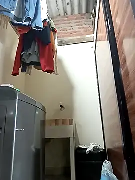 Snapshot of AlejoKhalifa_ chatting on November 2025 10:37:01 AM AlejoKhalifa online show from November 2025 10:37:01 AM