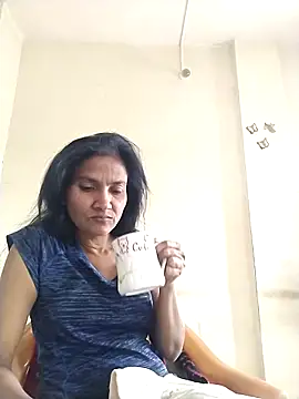 sunita6009 online show from April 2026 06:27:01 AM