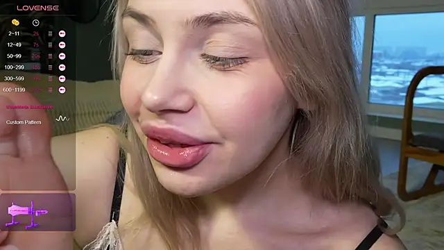 Meukotis online show from February 2025 02:43:02 PM