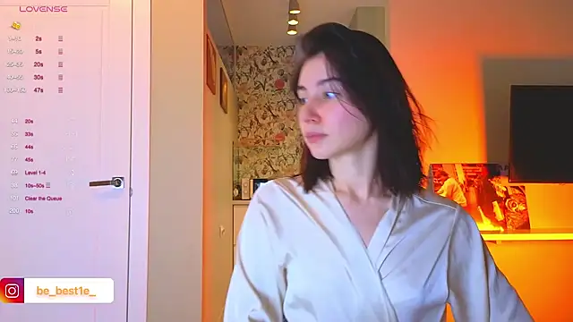 Snapshot of Vostok-6 chatting on January 2025 10:53:02 AM Vostok-6 online show from January 2025 10:53:02 AM