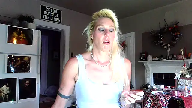 Snapshot of Glamazonx chatting on October 2025 01:50:02 PM Glamazonx online show from October 2025 01:50:02 PM