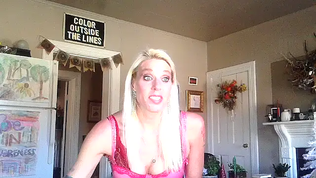 Snapshot of Glamazonx chatting on November 2025 08:08:02 PM Glamazonx online show from November 2025 08:08:02 PM