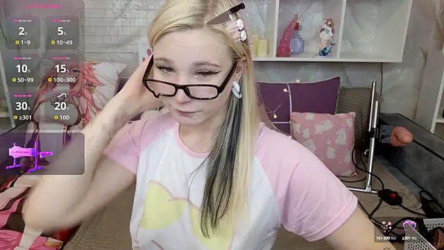 MeowkaKitty online show from September 2025 01:32:02 AM