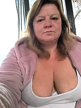 Snapshot of jusichka chatting on November 2025 05:21:01 AM jusichka online show from November 2025 05:21:01 AM