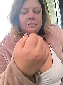 Snapshot of jusichka chatting on November 2025 07:40:01 AM jusichka online show from November 2025 07:40:01 AM